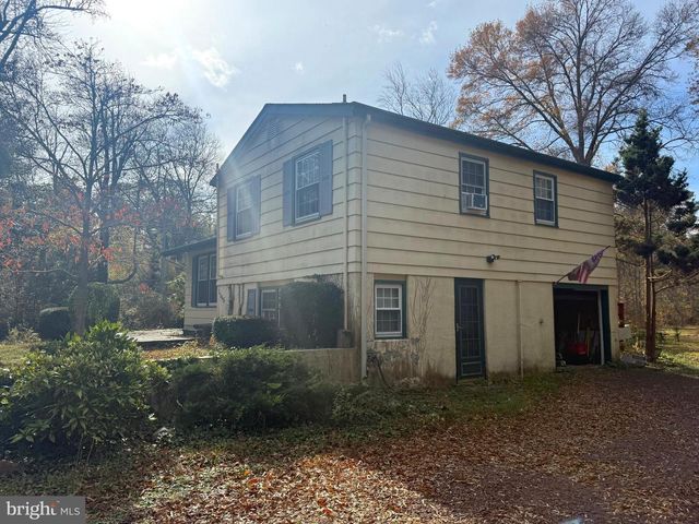1545 E BUCKSHUTEM RD, Millville, NJ 08332