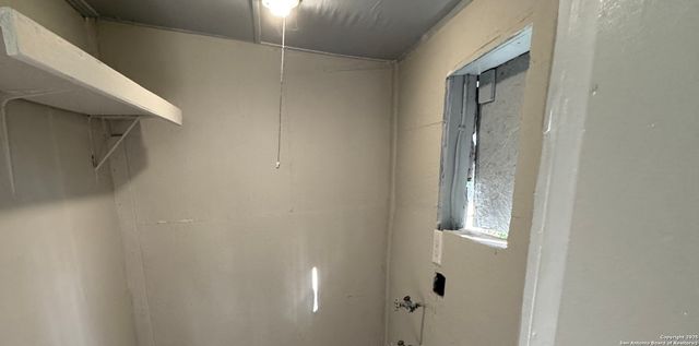 1722 Arbor, San Antonio, TX 78207