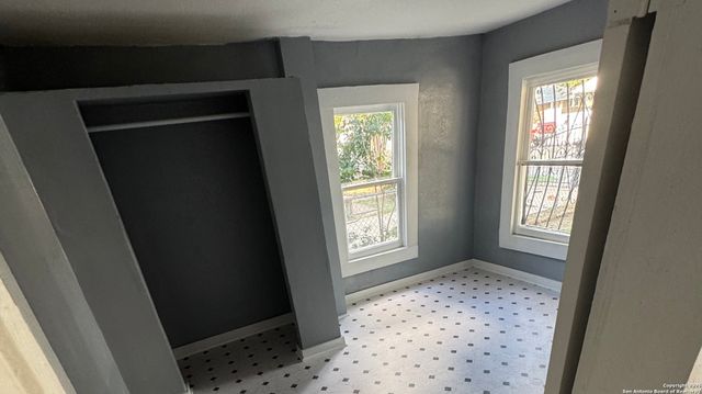 1722 Arbor, San Antonio, TX 78207