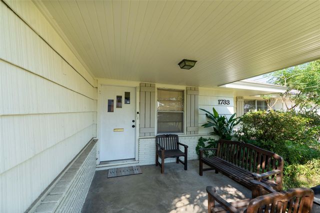 1733 Creek Drive, Houston, TX 77055
