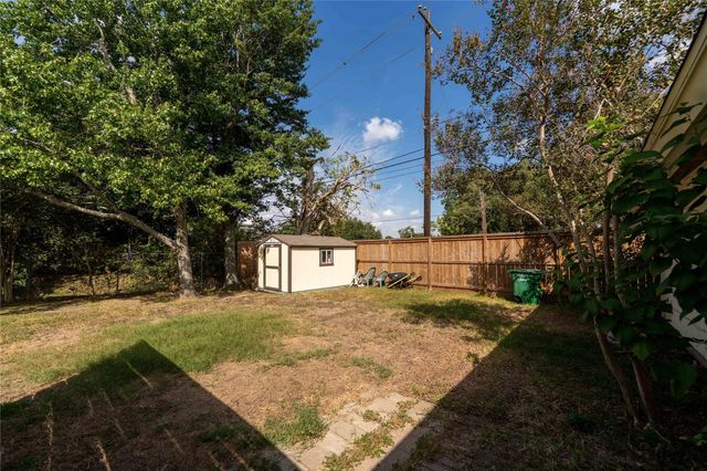 1733 Creek Drive, Houston, TX 77055