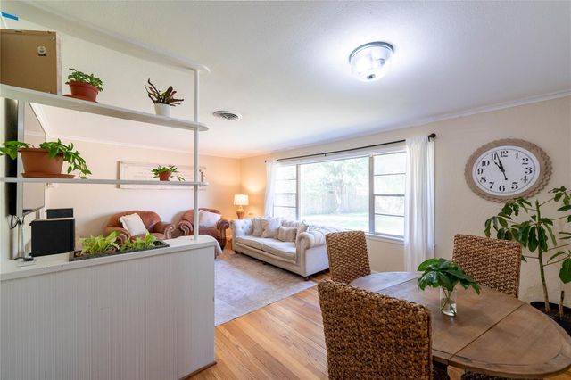 1733 Creek Drive, Houston, TX 77055