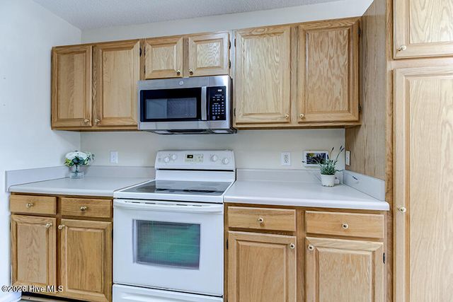 714 Summit Drive, Southport, NC 28461