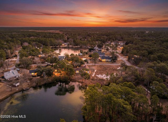 714 Summit Drive, Southport, NC 28461