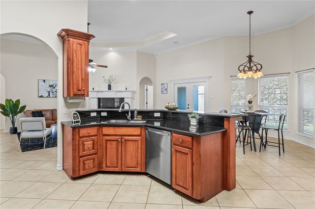 6534 Picante Dr, Corpus Christi, TX 78414