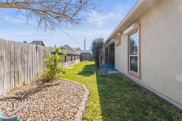 6534 Picante Dr, Corpus Christi, TX 78414