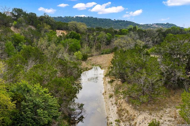 1094 Harper Road, Kerrville, TX 78028