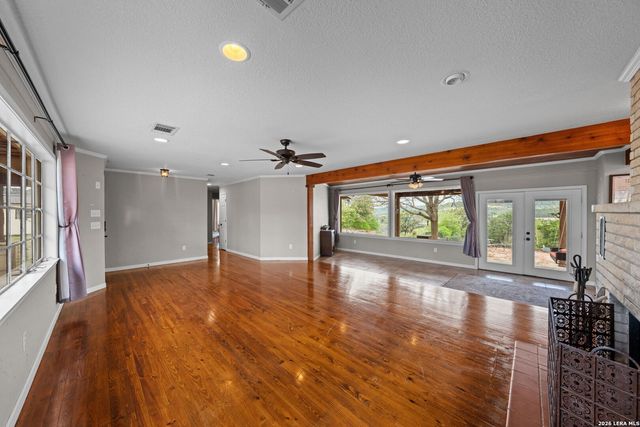 1094 Harper Road, Kerrville, TX 78028