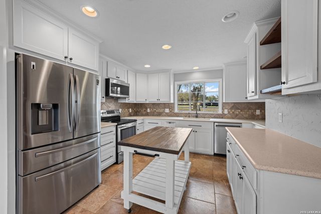 1094 Harper Road, Kerrville, TX 78028