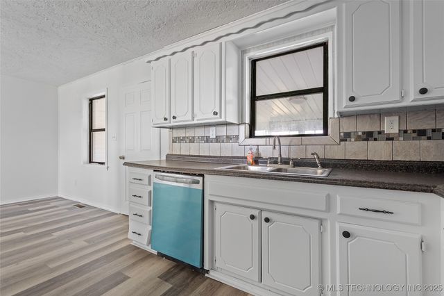 7740 Swayback, Sulphur, OK 73086