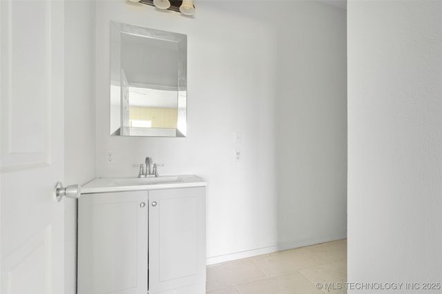 7740 Swayback, Sulphur, OK 73086