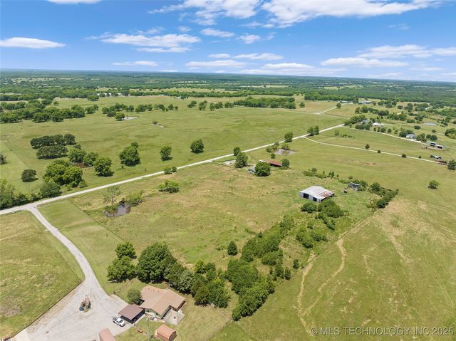 7740 Swayback, Sulphur, OK 73086