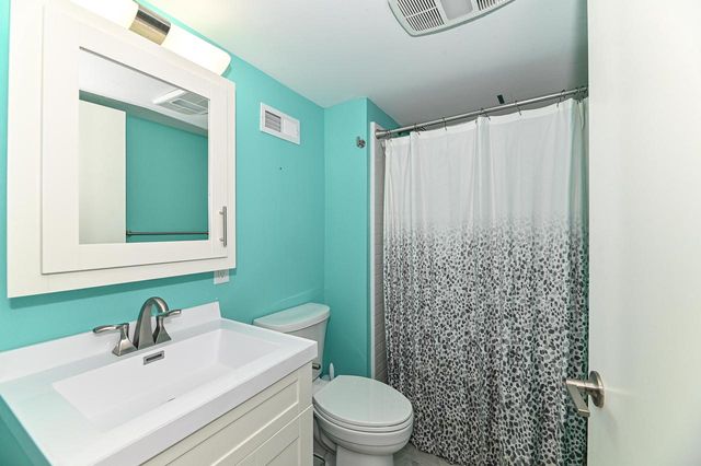 N90W16702 Pershing AVENUE, Menomonee Falls, WI 53051