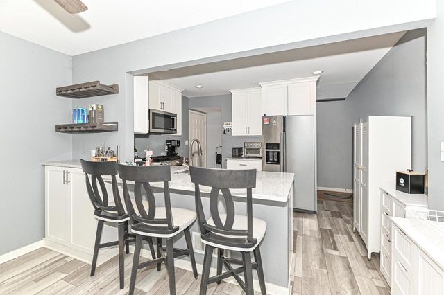 N90W16702 Pershing AVENUE, Menomonee Falls, WI 53051