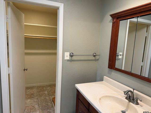 1152 Fairway Dr. West, Hideaway, TX 75771