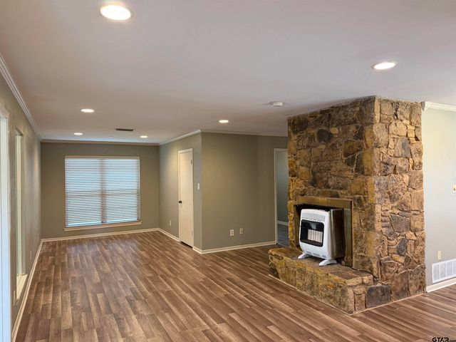 1152 Fairway Dr. West, Hideaway, TX 75771