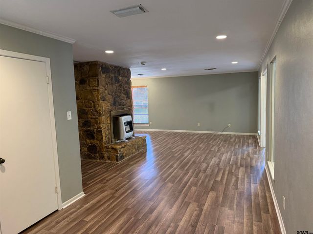 1152 Fairway Dr. West, Hideaway, TX 75771