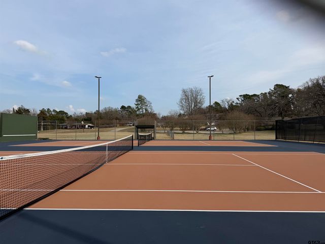 1152 Fairway Dr. West, Hideaway, TX 75771