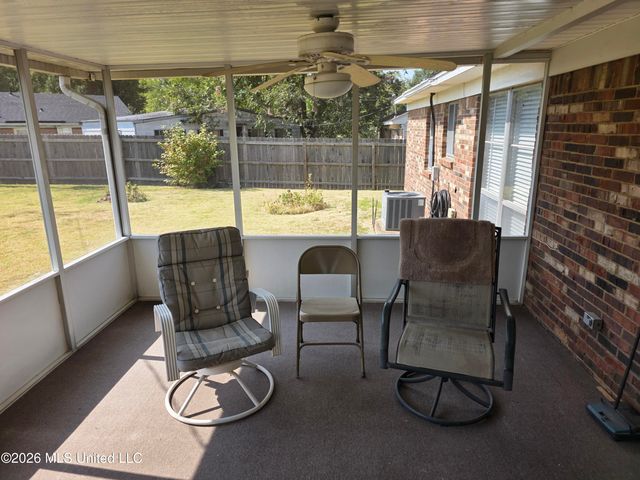 8362 Laurett Cove, Southaven, MS 38671