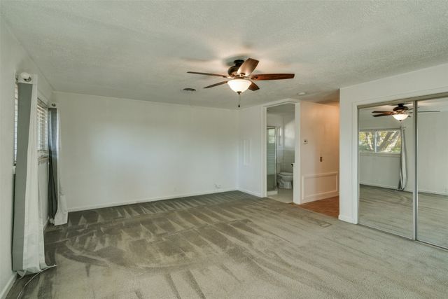 501 S Hilltop Street, Burkburnett, TX 76354