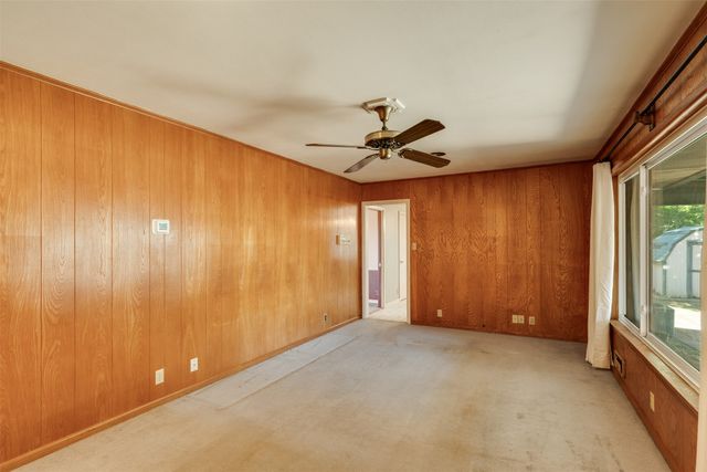 501 S Hilltop Street, Burkburnett, TX 76354