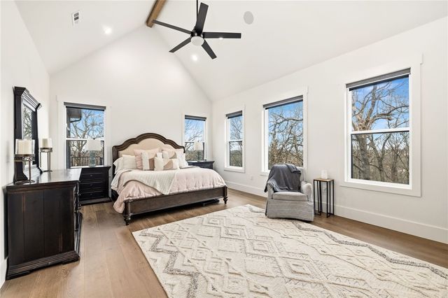 480 Ozark View Drive, Fayetteville, AR 72703