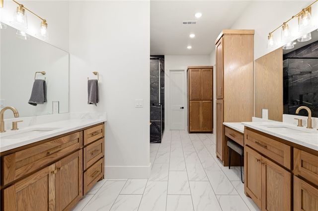 480 Ozark View Drive, Fayetteville, AR 72703