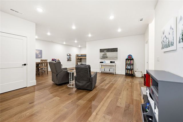 480 Ozark View Drive, Fayetteville, AR 72703