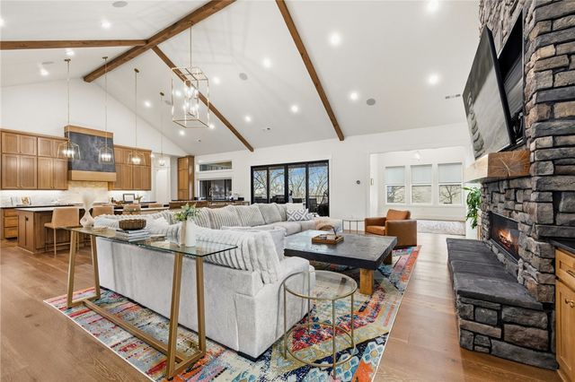 480 Ozark View Drive, Fayetteville, AR 72703