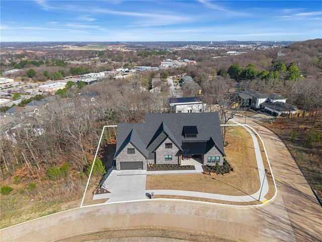 480 Ozark View Drive, Fayetteville, AR 72703