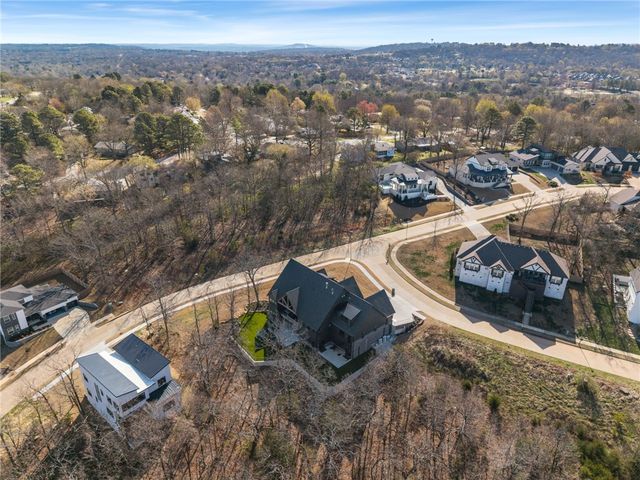 480 Ozark View Drive, Fayetteville, AR 72703