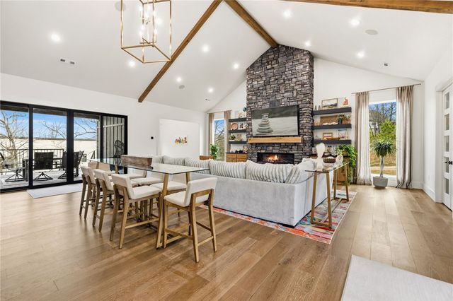 480 Ozark View Drive, Fayetteville, AR 72703