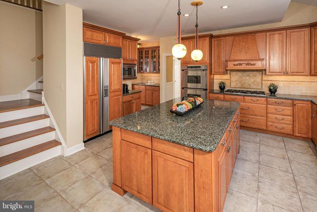 50 STONE CLIFF RD, Princeton, NJ 08540