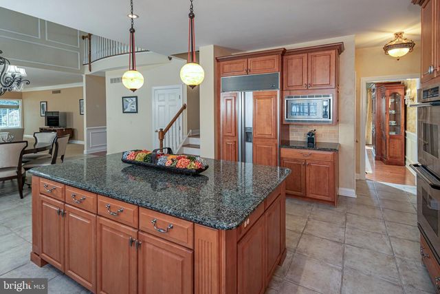 50 STONE CLIFF RD, Princeton, NJ 08540