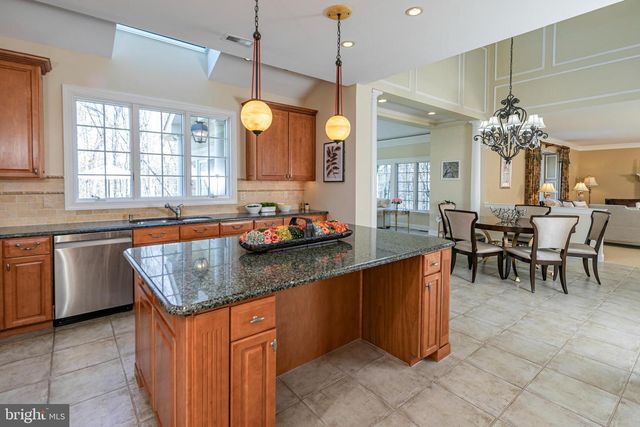 50 STONE CLIFF RD, Princeton, NJ 08540