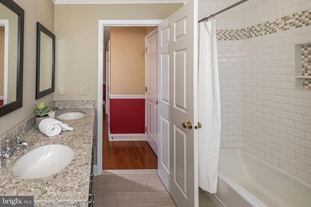 50 STONE CLIFF RD, Princeton, NJ 08540