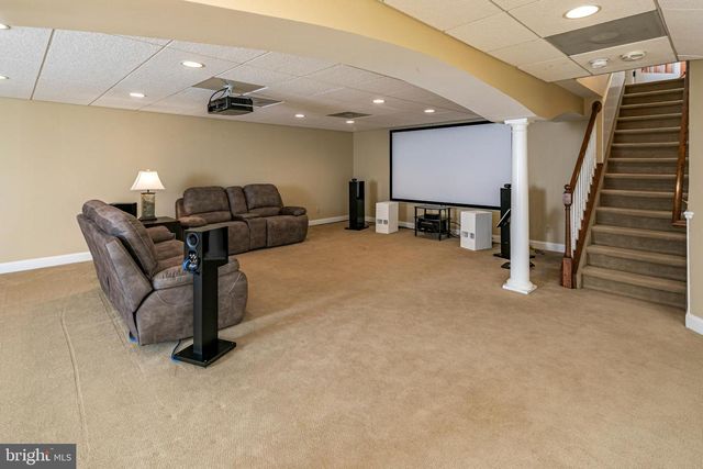 50 STONE CLIFF RD, Princeton, NJ 08540