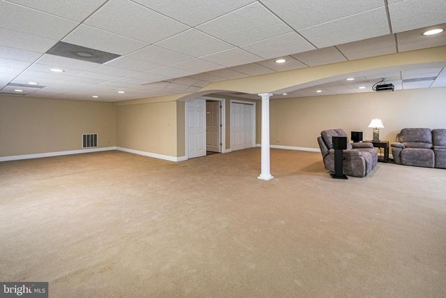 50 STONE CLIFF RD, Princeton, NJ 08540