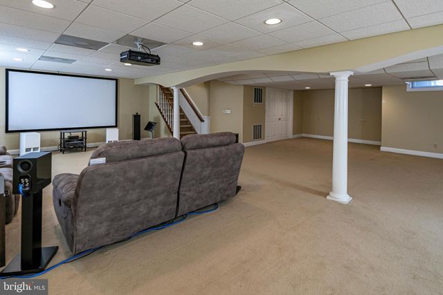 50 STONE CLIFF RD, Princeton, NJ 08540