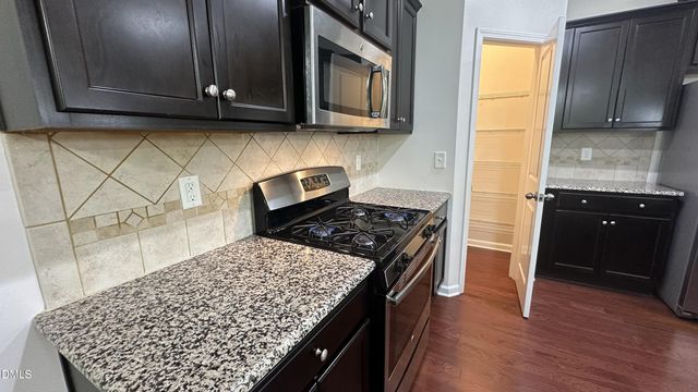 503 Panorama View Loop, Cary, NC 27519