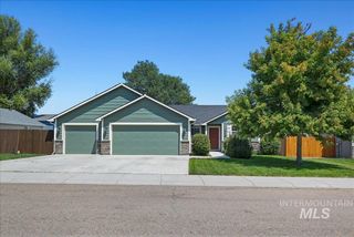1218 S 19th St, Nampa, ID 83686