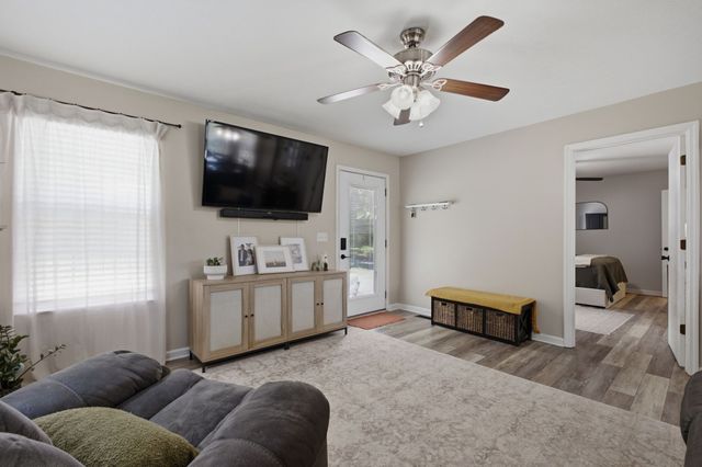 1024 Lynndale Dr, Castalian Springs, TN 37031