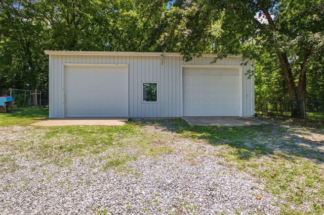 1024 Lynndale Dr, Castalian Springs, TN 37031