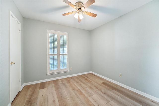 2227 Friarwood Trail, Kingwood, TX 77339