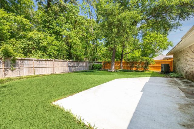 2227 Friarwood Trail, Kingwood, TX 77339