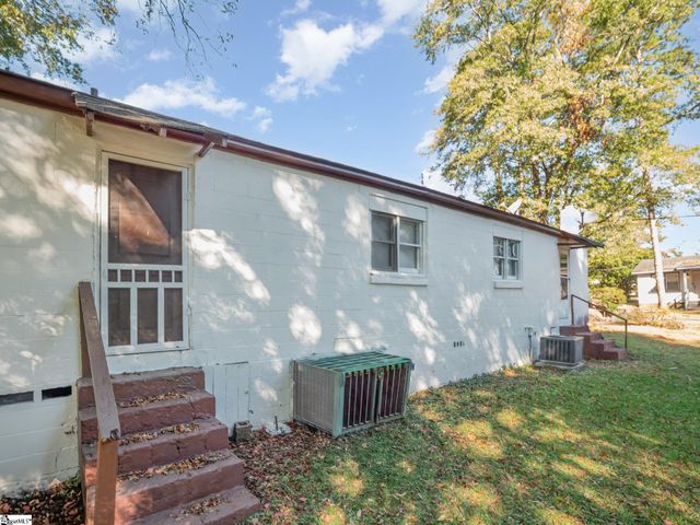 17 Bridwell Avenue, Greenville, SC 29607