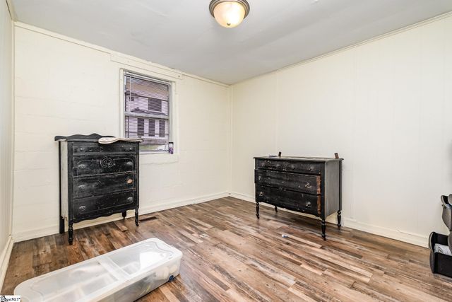 17 Bridwell Avenue, Greenville, SC 29607