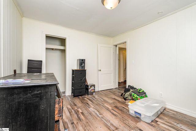 17 Bridwell Avenue, Greenville, SC 29607