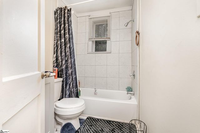 17 Bridwell Avenue, Greenville, SC 29607