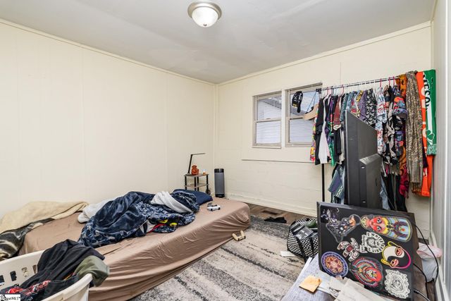 17 Bridwell Avenue, Greenville, SC 29607